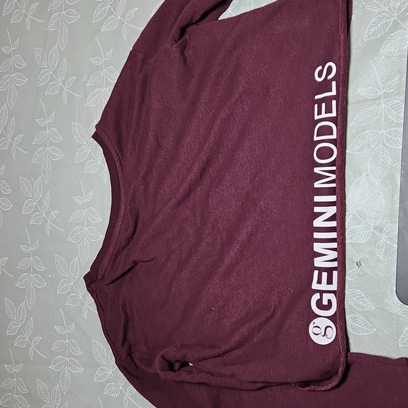 Divided Crop Sweater - Picture 7 of 7